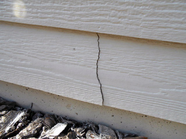 Weather-induced Cracking, Peeling or Fading