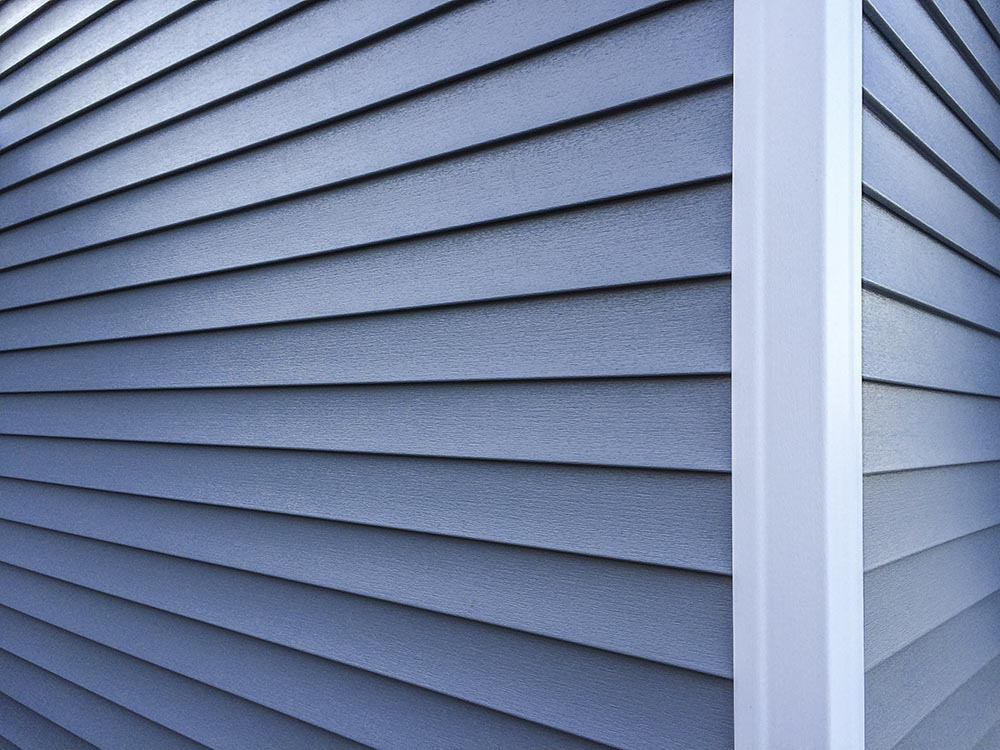 Insulated vinyl siding