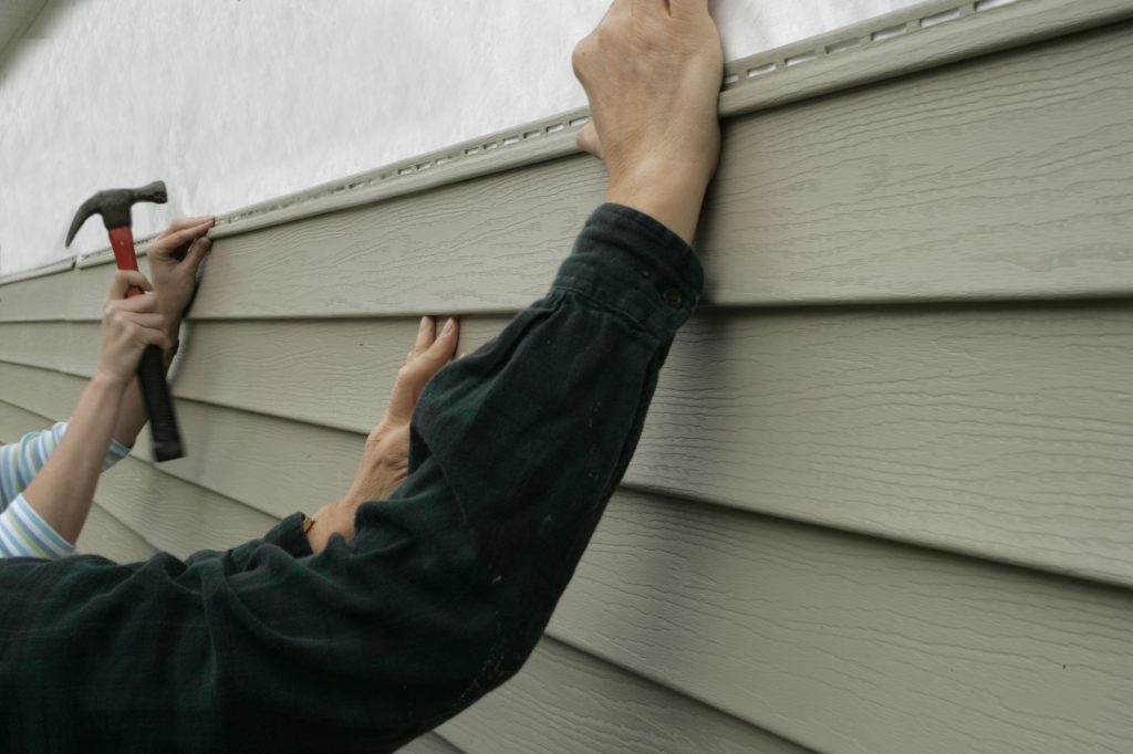 siding gutter replacement