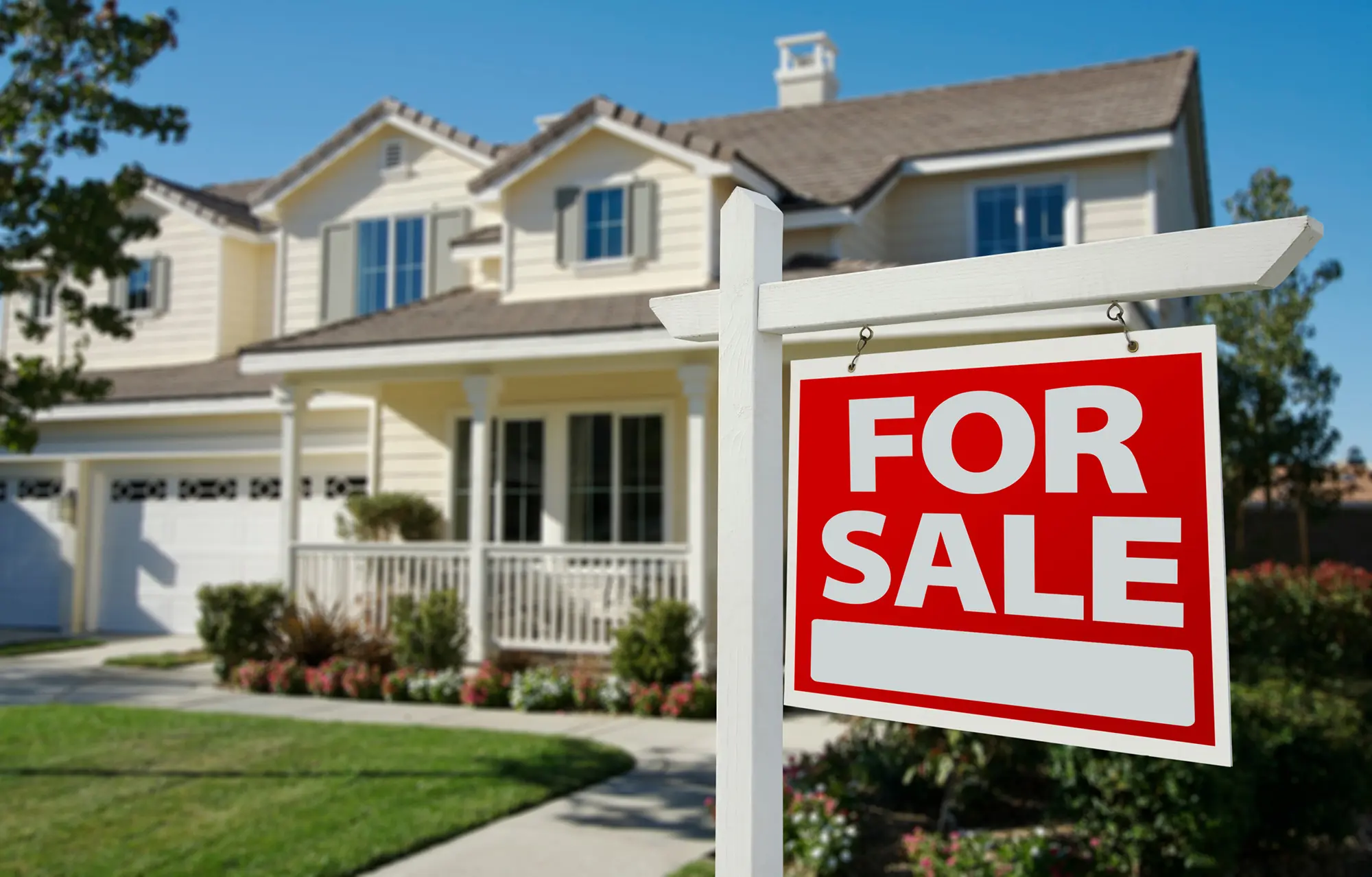 replacing siding before selling
